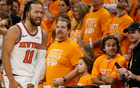 NBA正调查2马刺球迷，他们粗俗的“假摔”言论激怒杰伦·布伦森